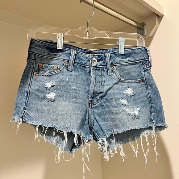 Abercrombie Low Rise Denim Shorts - Picture 1 of 6